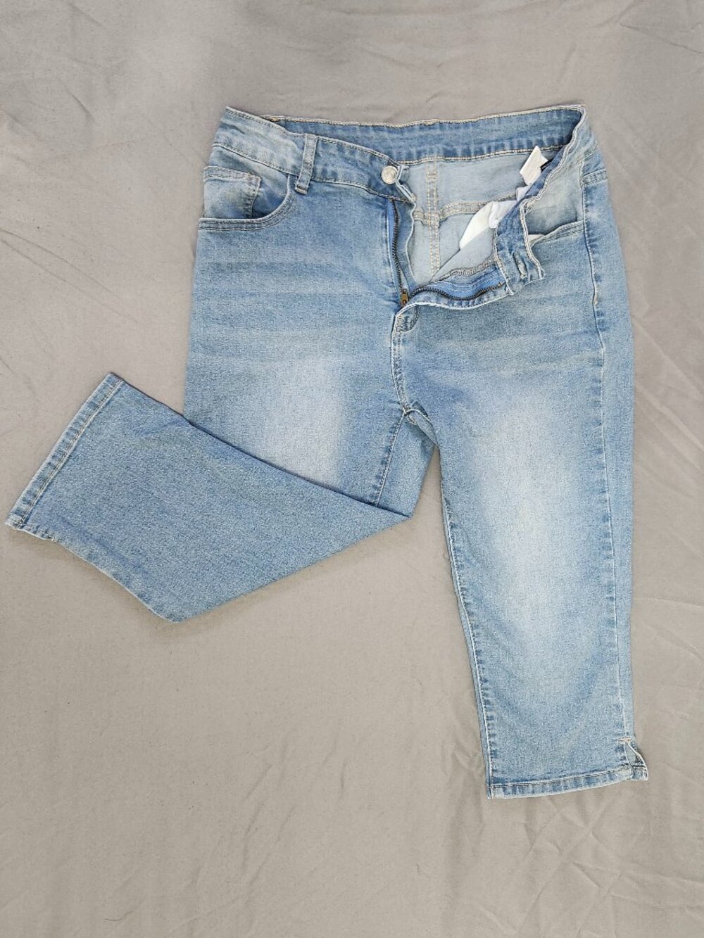 Light Wash Capris Stretch Jeans | Casual Everyday Denim size L
